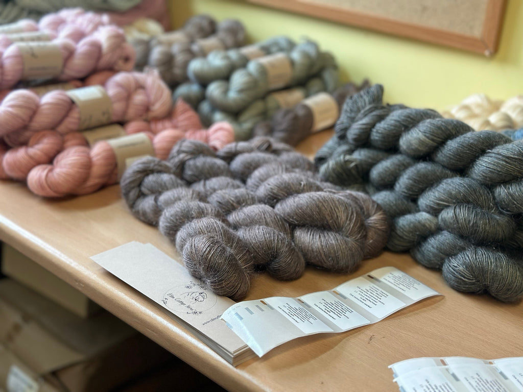 How do hand dyed yarn updates work?