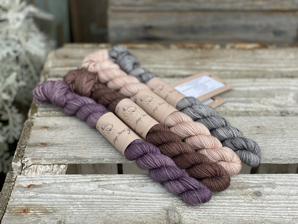 What can I do with mini skein sets? Pattern inspiration for multiple mini skeins!