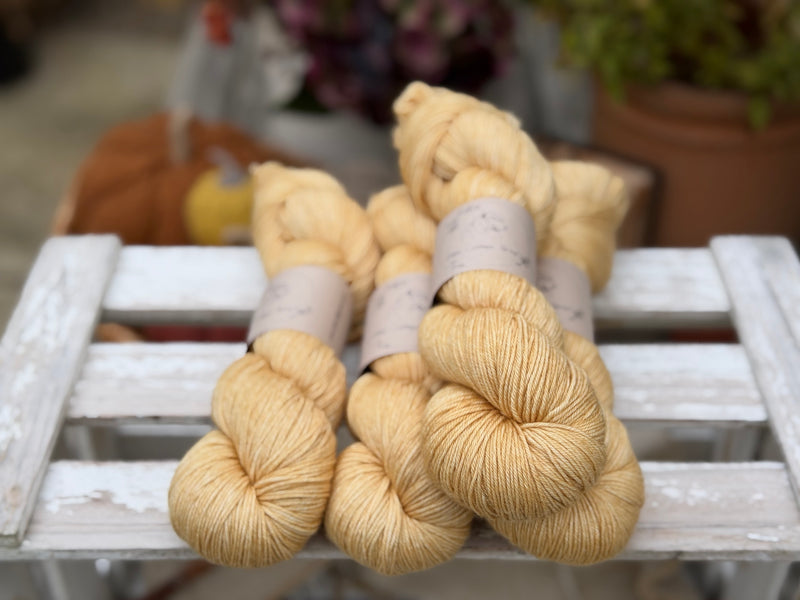 Titus 4ply in Sand (Dyelot 080926)