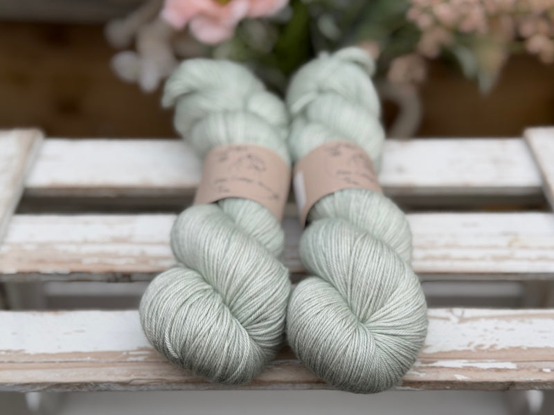 Titus 4ply in Silver Birch (Dyelot 220726)