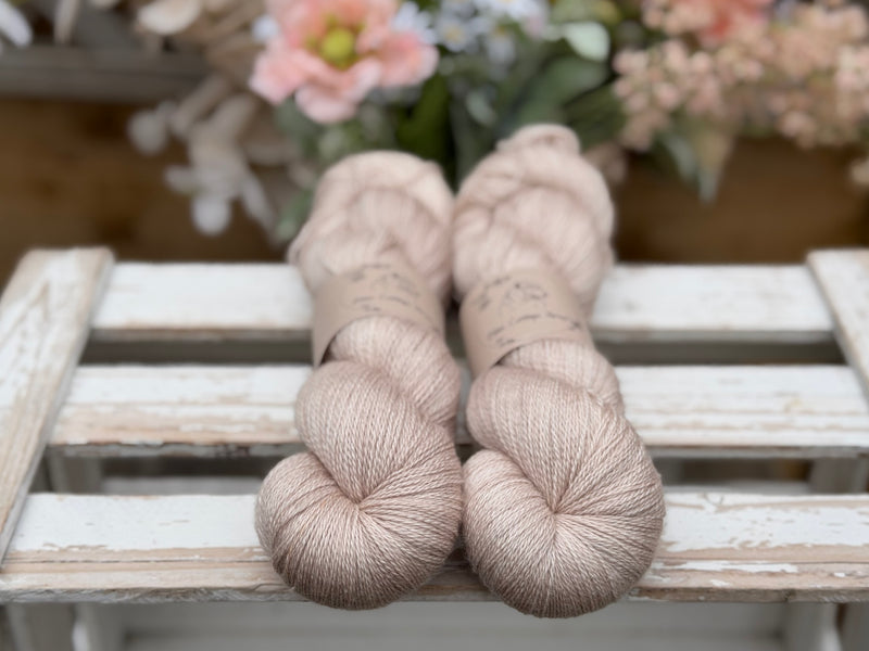 Titus Lace in Driftwood (Dyelot 240726)