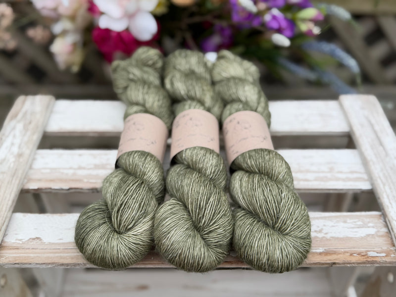 Keld Fingering in Ivy (Dyelot 020826)