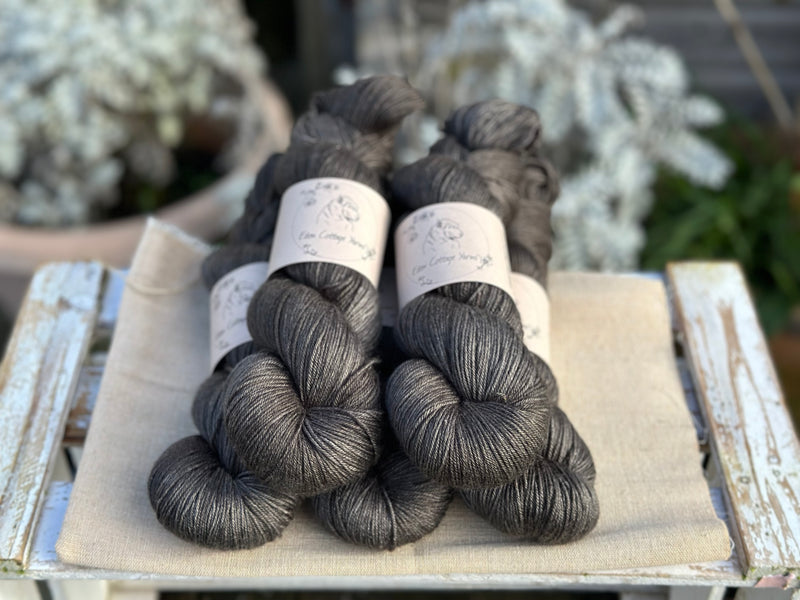 Titus 4ply in Jackdaw (Dyelot 030226)