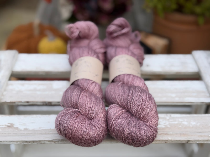 Titus Lace in Heliotrope (Dyelot 230926)