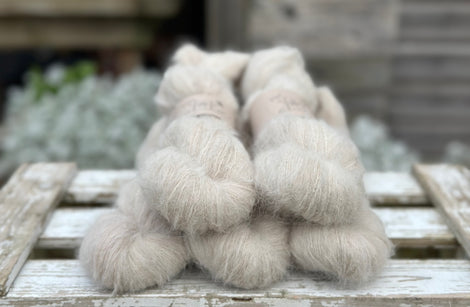Lowther Lace in Stone (Dyelot 060325)