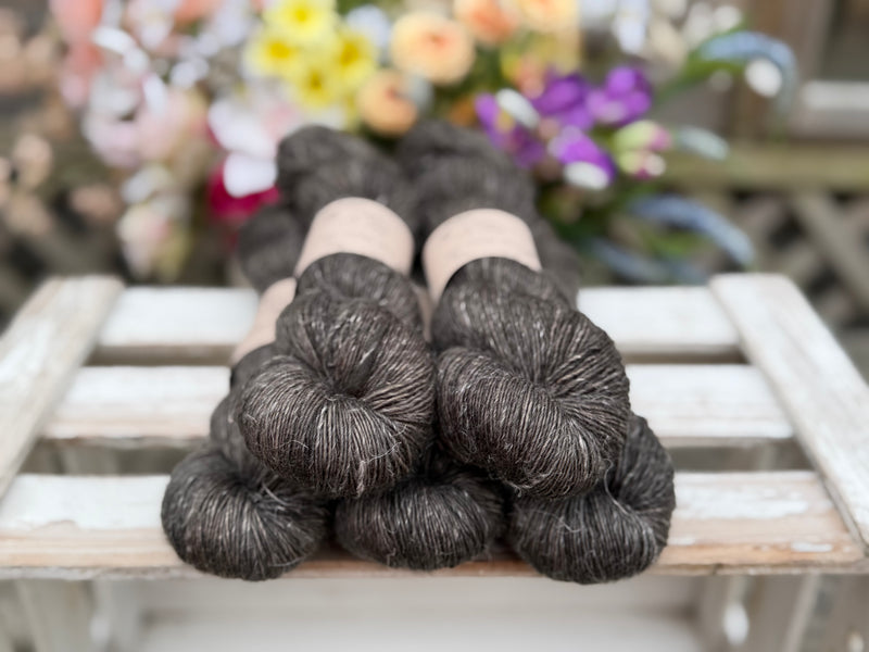 Keld Fingering in Charcoal (Dyelot 020826)