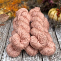 Pendle DK in Rambling Rose (Dyelot 271025)
