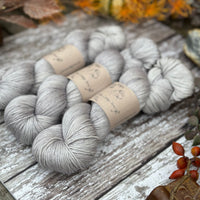 Titus 4ply in Echinops (Dyelot 230925)