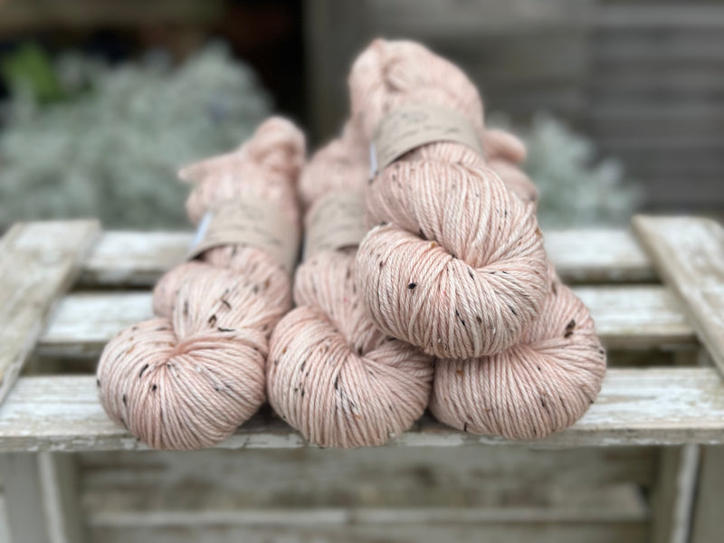 Keswick DK in colourway Stonecrop (Dyelot 110325)