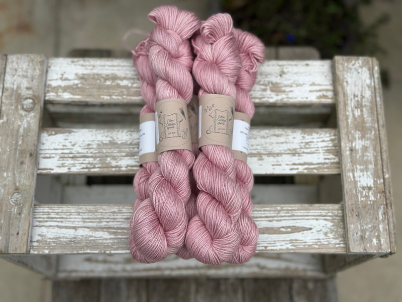 Bedale 4ply in colourway Hydrangea (dyelot 030425)