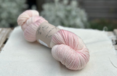 Rosedale 4ply in Geum (Dyelot 070425)