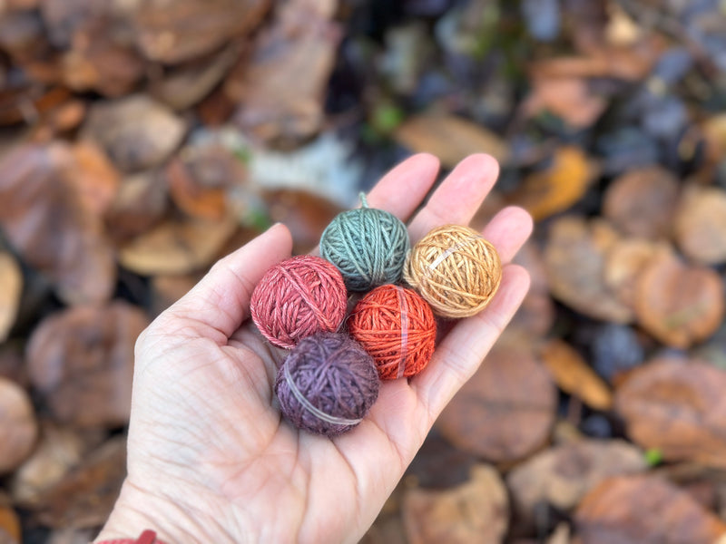 5 x Autumn/Winter themed 4ply Yarnlings™ (25g)
