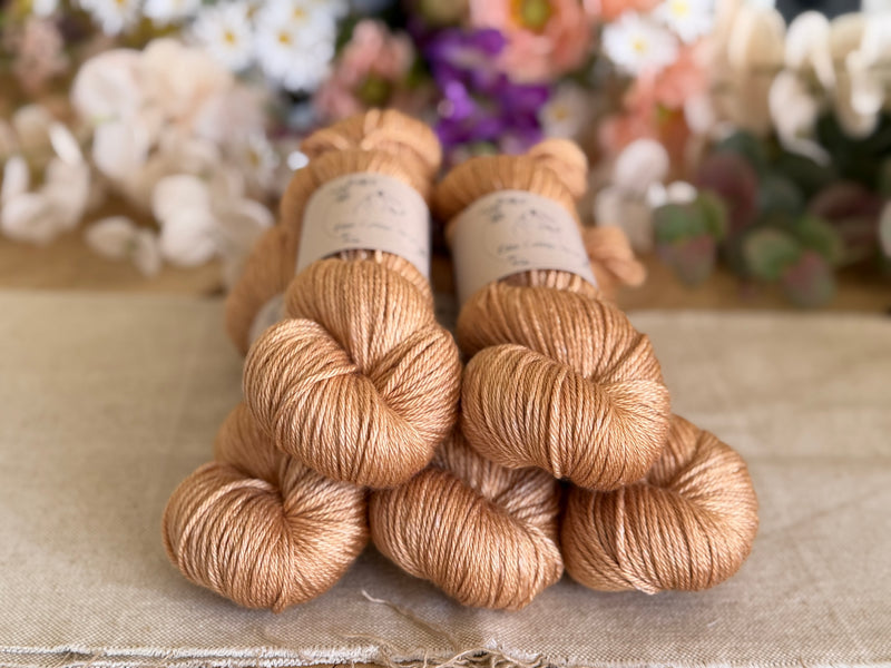 Titus DK in Falling Leaves (Dyelot 210426)