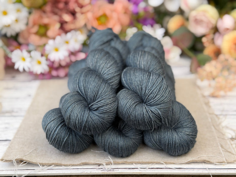 Titus 4ply in Ink (Dyelot 070526)