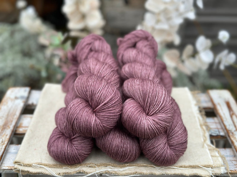 Pendle 4ply in Heliotrope (dyelot 190126)
