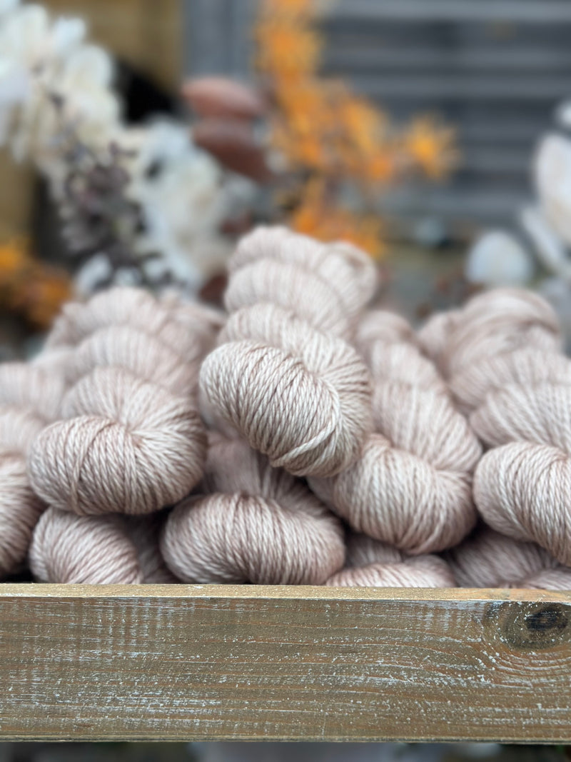 Pendle Aran in Driftwood (Dyelot 210126)