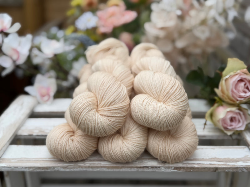 Hayton 4ply in Linen (Dyelot 110626)
