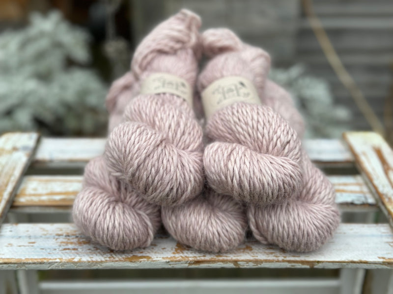 Whitfell Chunky in Smoky Taupe (dyelot 090226)