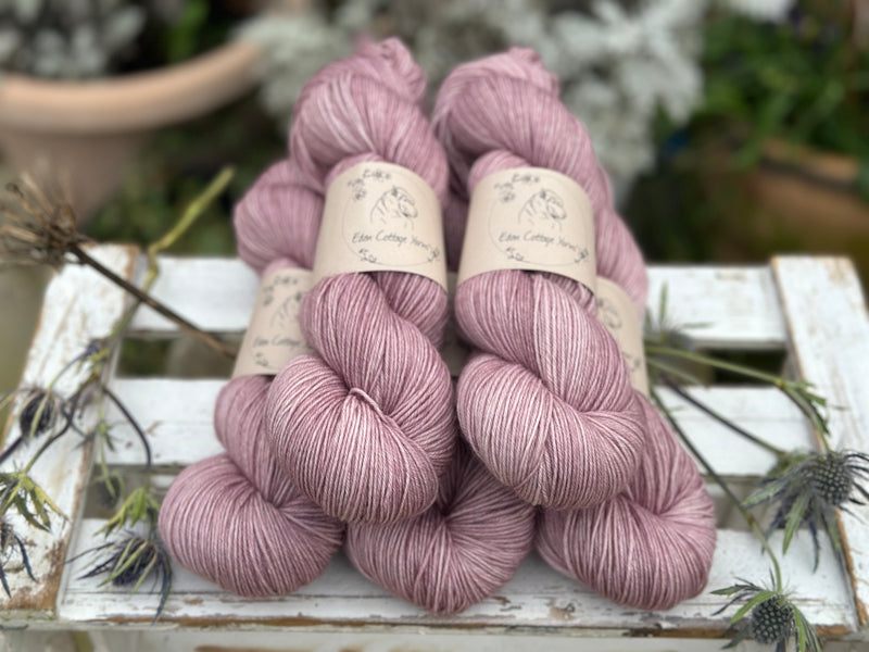 Tempo 4ply in Meadow Rue (dyelot 260226)