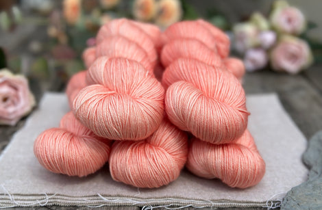 Titus 4ply in Apricot Tulip (Dyelot 220725)