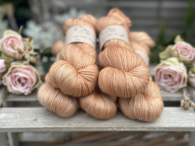 Titus 4ply in Falling Leaves (Dyelot 260825)