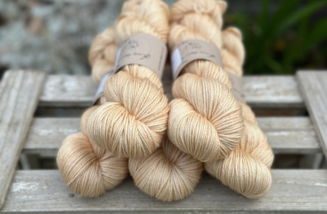 Titus DK in Whispering Grass (Dyelot 120925)