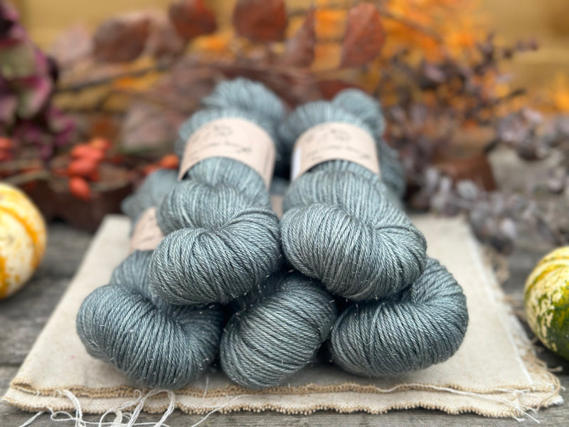 Silverdale DK in Hyssop (Dyelot 220925)