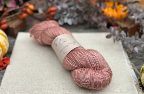 Rosedale 4ply in Rambling Rose (Dyelot 230925)