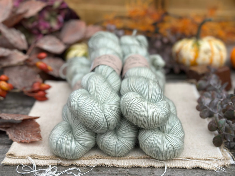 Coniston Fingering in Silver Birch (Dyelot 250925)