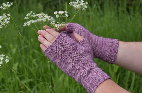 Willow Fingerless Mitts by Victoria Magnus