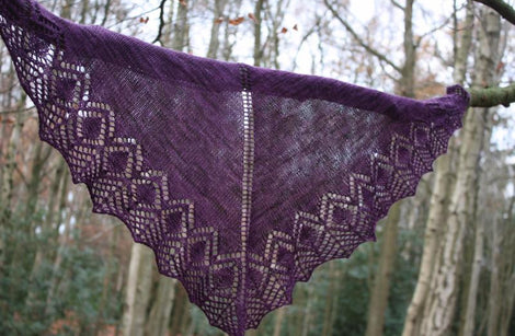 Ullswater by Victoria Magnus: Knitted Shawl Kit