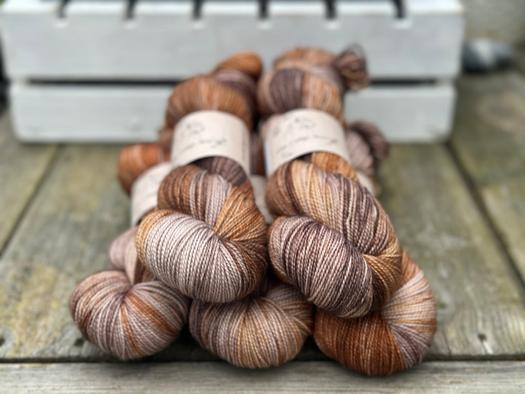 Brimham High Twist: patterns using this gently textured yarn