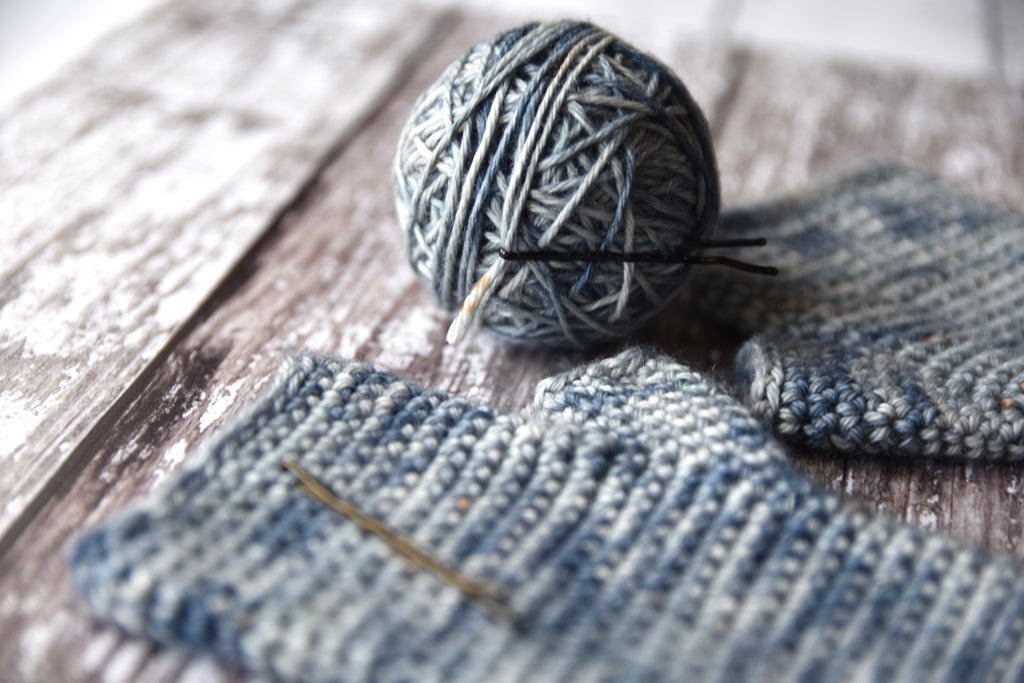 Hair grips, yarn, and crochet: a couple of useful tips!