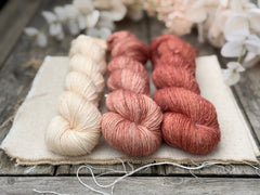 Browse our Keld Fingering (4ply) - superwash merino/linen singles collection.