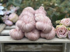 Browse our Titus DK - superwash extrafine merino/silk collection.