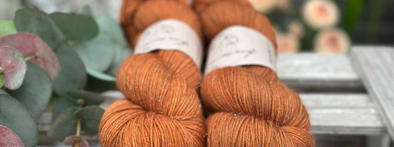 Rosedale 4ply - superwash extrafine merino/nylon/sparkly gold stellina