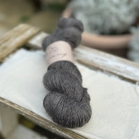 Coniston Fingering in Charcoal (Dyelot 110225)
