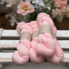 Titus 4ply in Geum (Dyelot 220726)