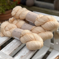Titus Lace in Whispering Grass (Dyelot 230926)