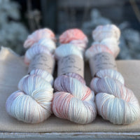 Titus 4ply in Straw Daisy (Dyelot 030226)