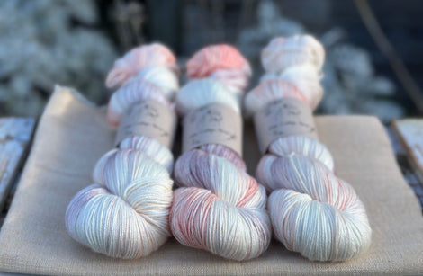 Titus 4ply in Straw Daisy (Dyelot 030226)