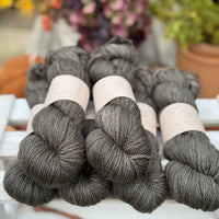 Pendle Aran in Charcoal (Dyelot 210926)
