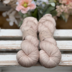 Titus Lace in Driftwood (Dyelot 240726)