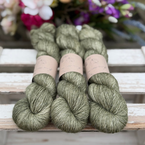 Keld Fingering in Ivy (Dyelot 020826)