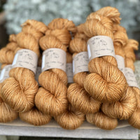 Pendle Aran in Falling Leaves (Dyelot 271124)
