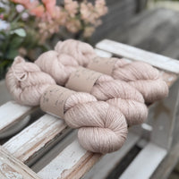 Rosedale 4ply in Stonecrop (Dyelot 040826)