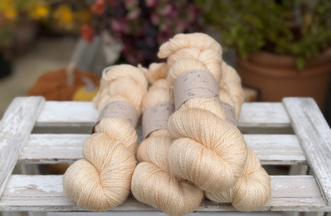 Titus Lace in Whispering Grass (Dyelot 230926)