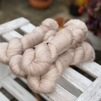 Titus Lace in Driftwood (Dyelot 230926)