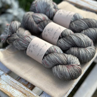 Titus 4ply in A Murder Of Crows (Dyelot 030226)