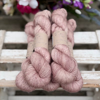 Keld Fingering in Smoky Taupe (Dyelot 020826)